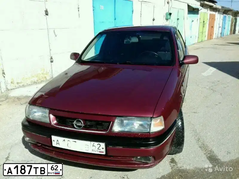 Фото автомобиля MERCEDES E-KLASSE, 1992 — госномер А187ТВ62. Цвет: ЧЕРНЫЙ