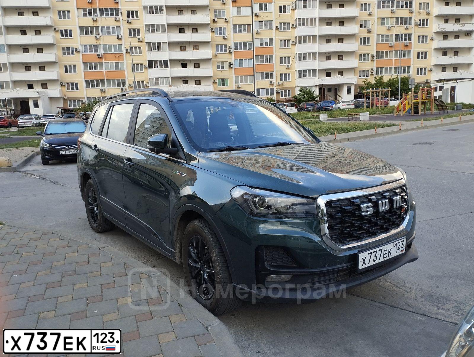 Фото автомобиля MERCEDES GLK-KLASSE, 2012 — госномер С001ОК86. Цвет: Белый