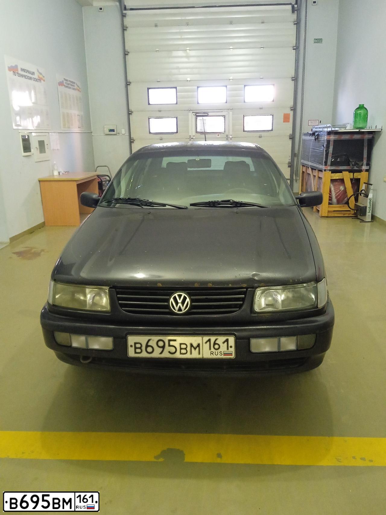 Фото автомобиля VOLKSWAGEN PASSAT, 1996 — госномер В695ВМ161