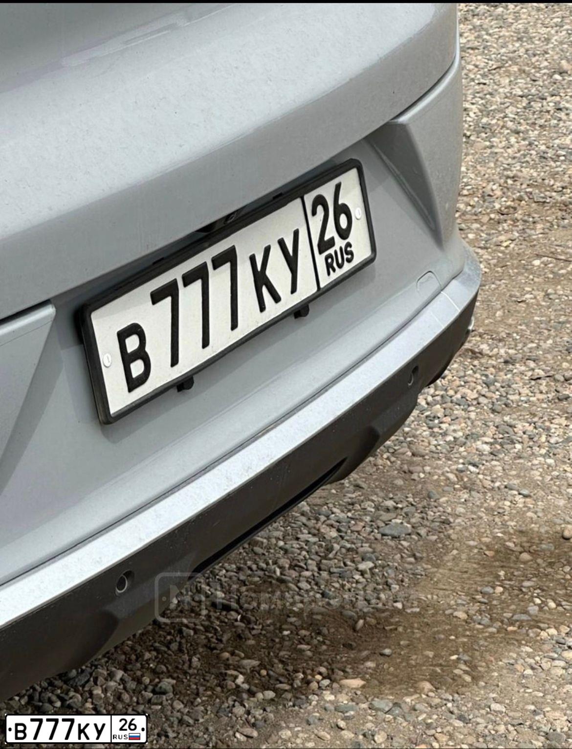 Фото автомобиля TOYOTA CAMRY, 2013 — госномер В777КУ26. Цвет: ЧЕРНЫЙ МЕТАЛЛИК