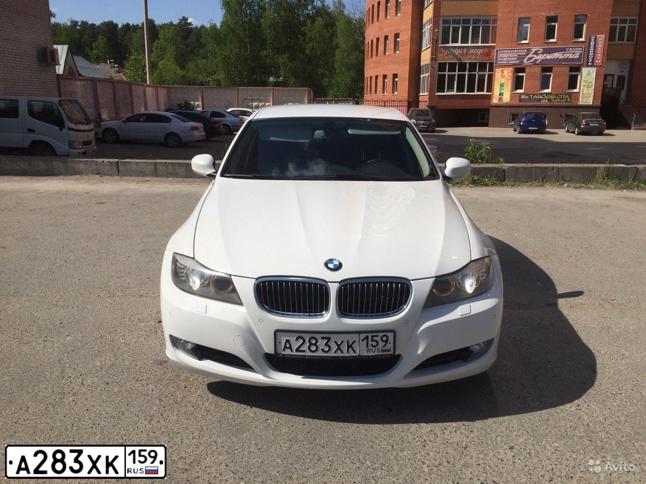 Фото автомобиля BMW SERIE 3, 2011 — госномер У552ОВ797. Цвет: Белый