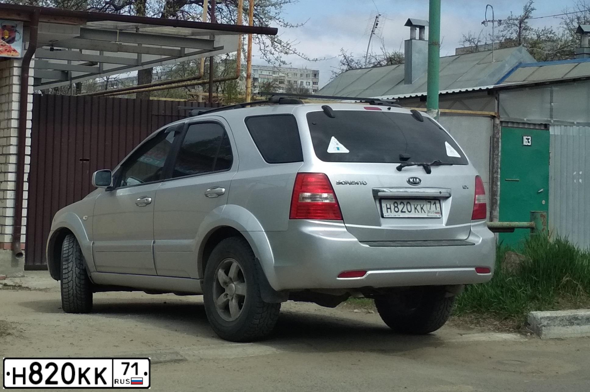 Фото автомобиля KIA SORENTO, 2008 — госномер Н820КК71. Цвет: ЯРКОЕ СЕРЕБРО