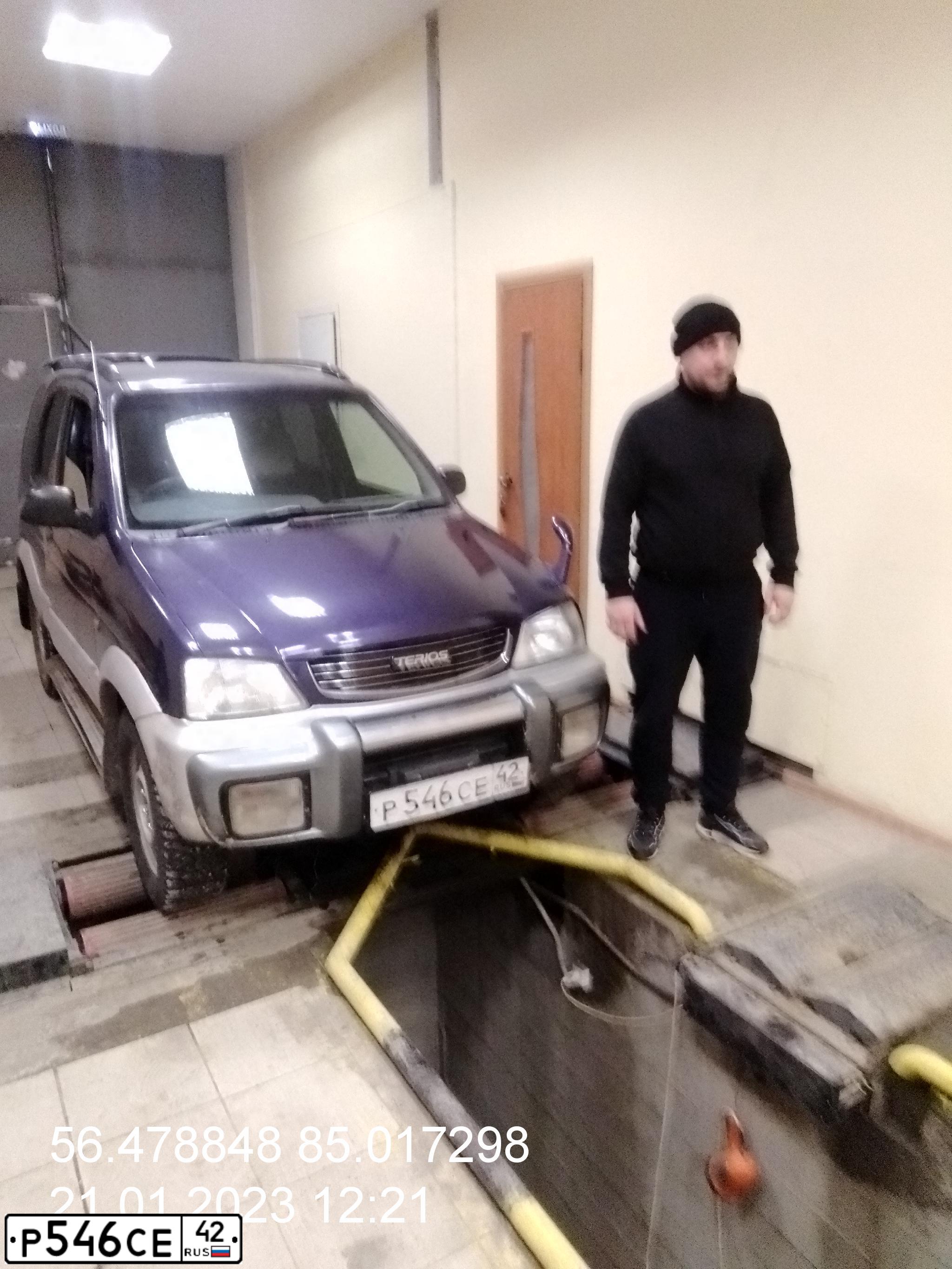 Фото автомобиля DAIHATSU TERIOS, 1997 — госномер Р596ВР70