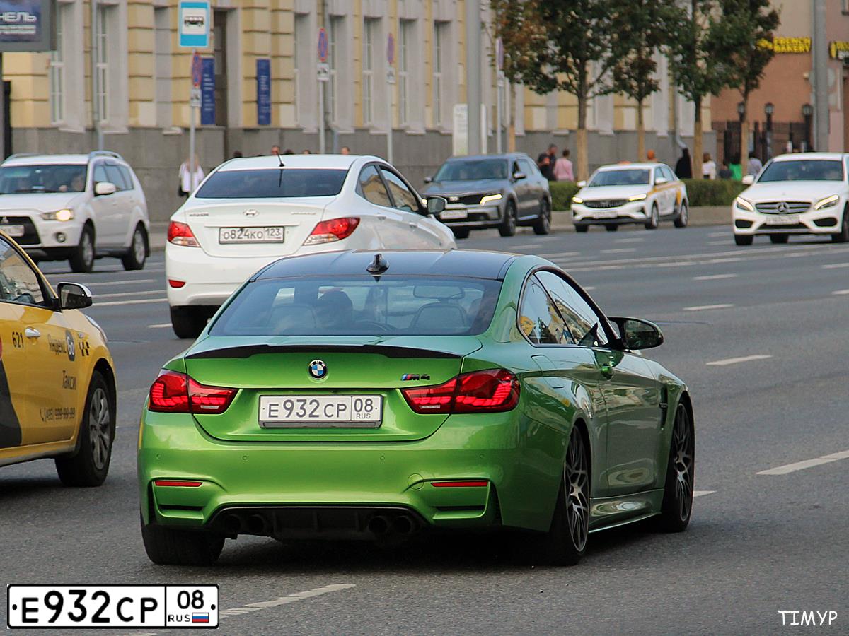 Фото автомобиля BMW M4, 2016 — госномер М072АТ797. Цвет: ЗЕЛЕНЫЙ