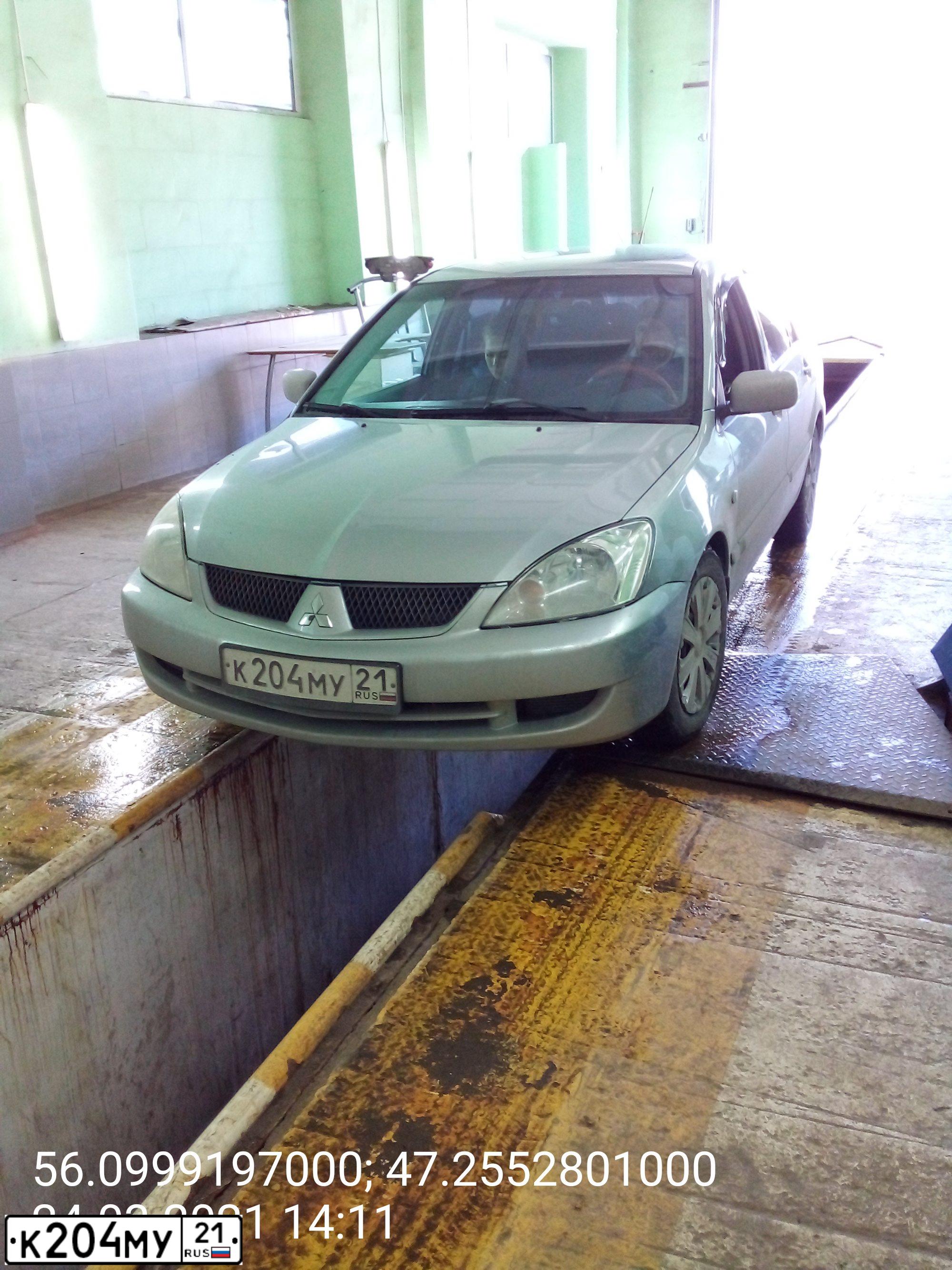 Фото автомобиля MITSUBISHI LANCER, 2007 — госномер М350СМ21. Цвет: СЕРЫЙ