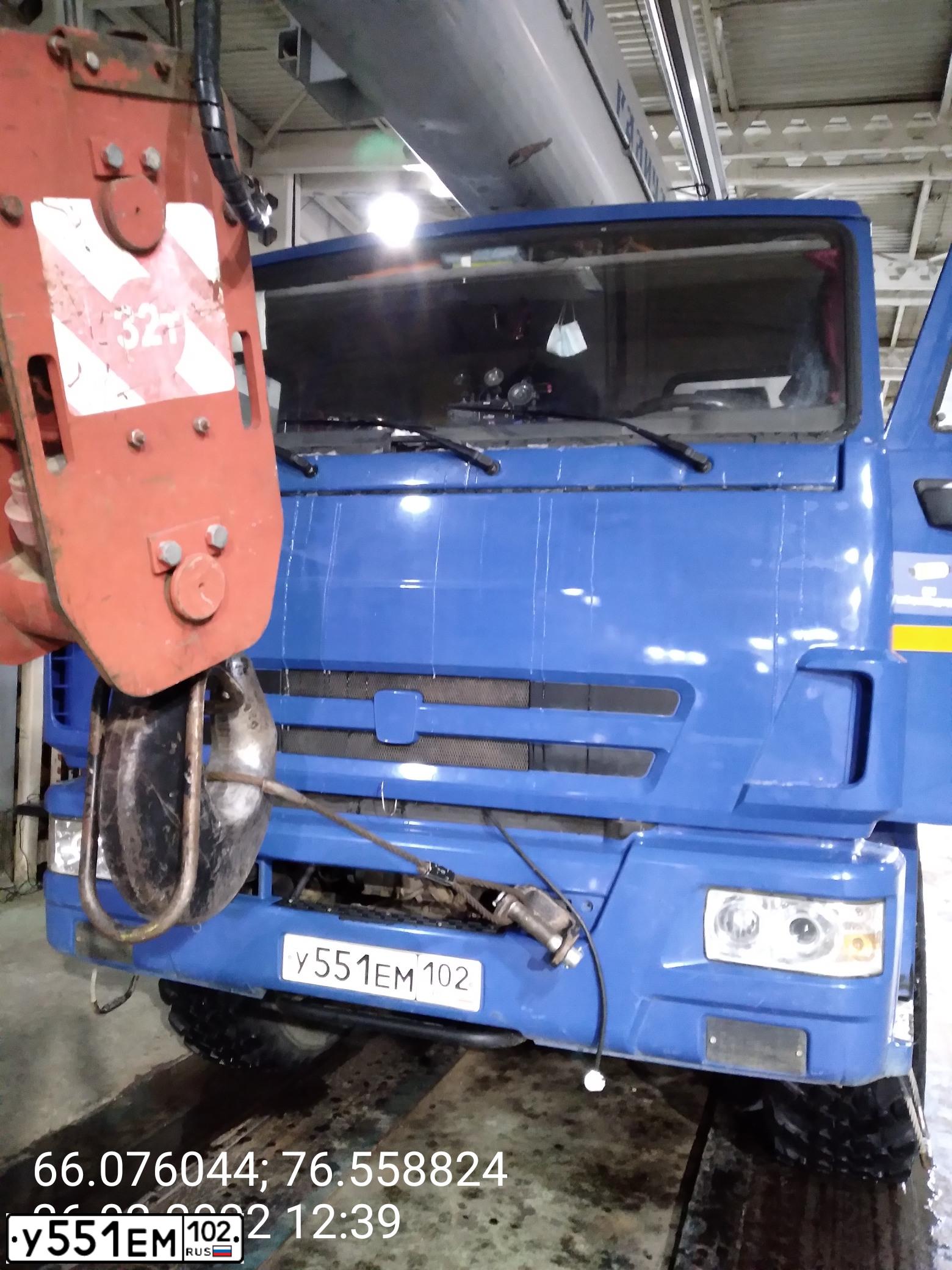 Фото автомобиля KAMAZ 6350 /8X8/ MUSTANG, 2016 — госномер У551ЕМ102. Цвет: СИНИЙ