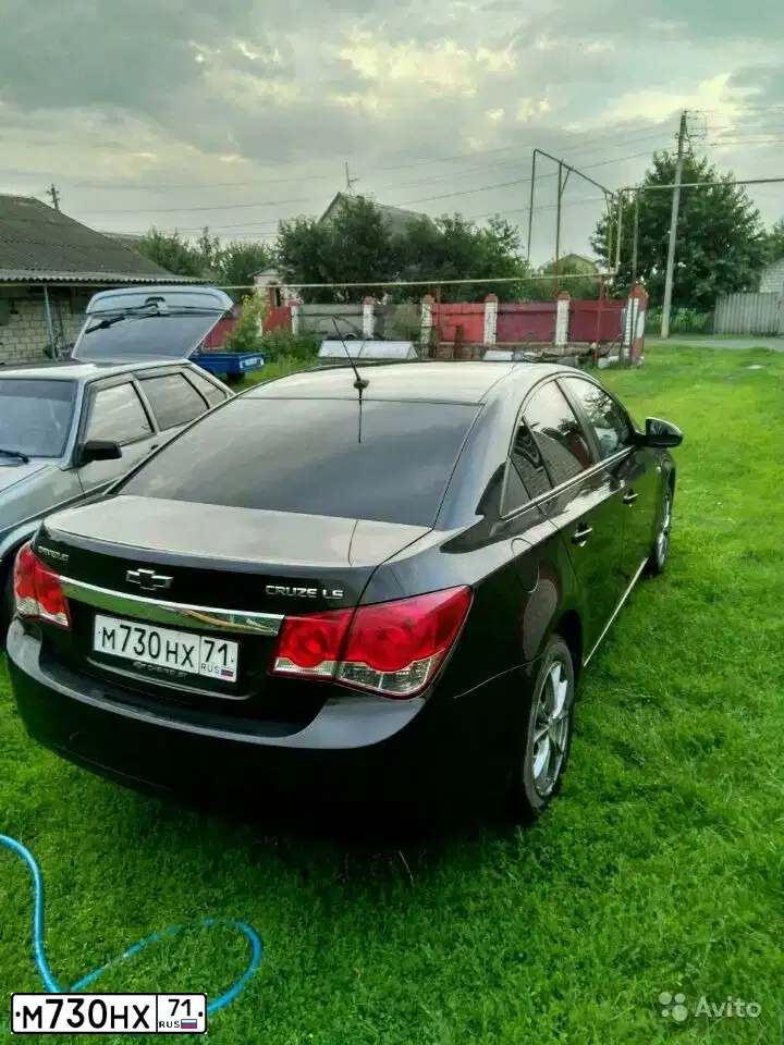 Фото автомобиля CHEVROLET CRUZE, 2011 — госномер М730НХ71. Цвет: ЧЕРНЫЙ