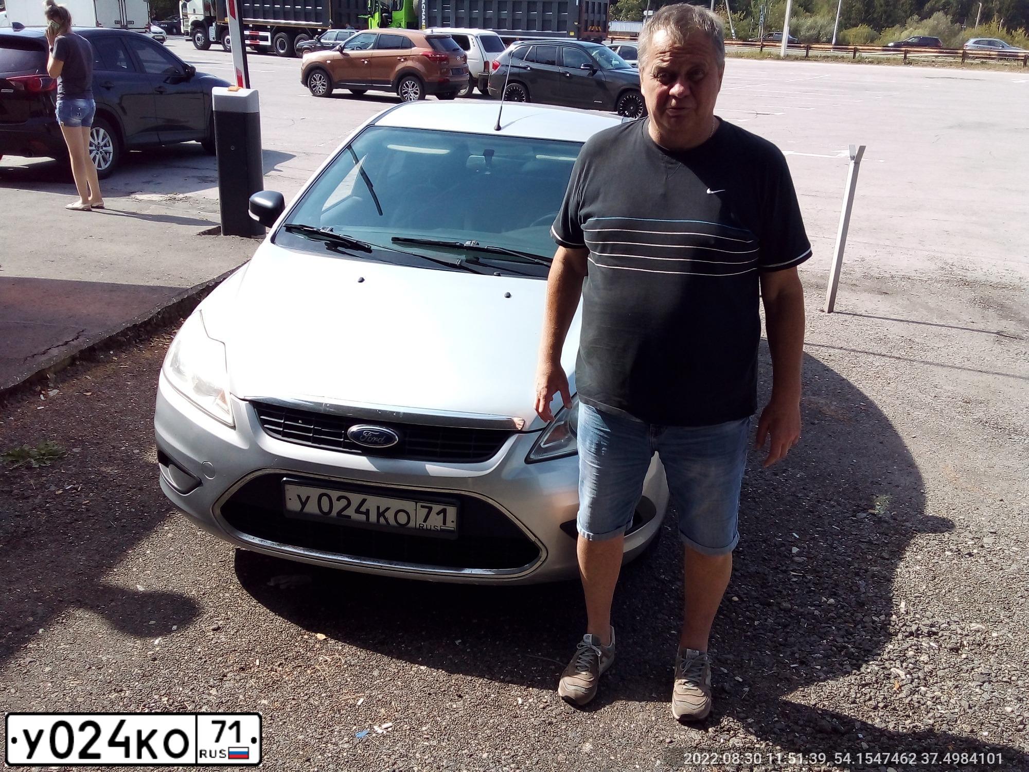 Фото автомобиля FORD FOCUS, 2008 — госномер С218ВХ40. Цвет: Серебристый