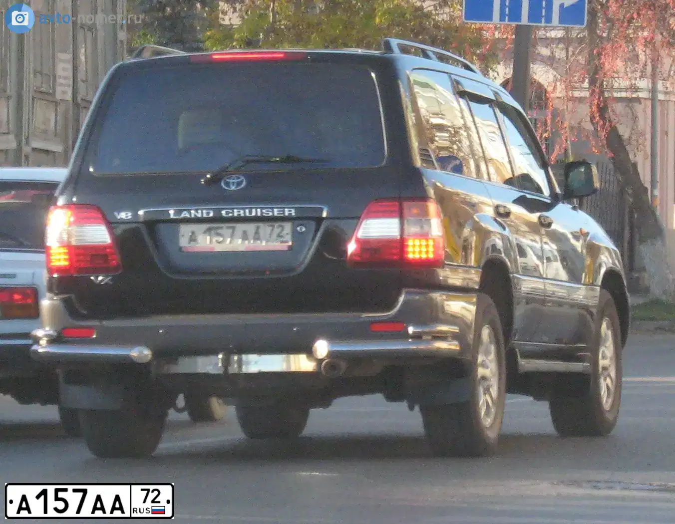Фото автомобиля TOYOTA LANDCRUISER, 2006 — госномер А157АА72. Цвет: ЧЕРНЫЙ