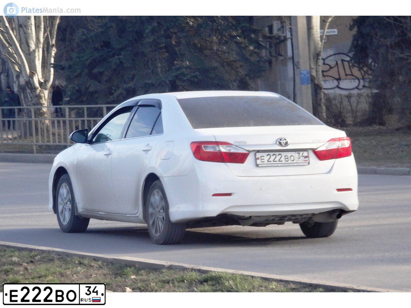 Фото автомобиля SKODA OCTAVIA, 2011 — госномер Е462АТ134. Цвет: СЕРЫЙ