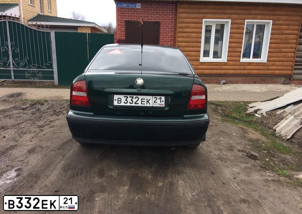 Фото автомобиля SKODA OCTAVIA, 1999 — госномер В332ЕК21. Цвет: ЗЕЛЕНЫЙ