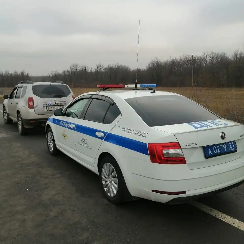 Фото автомобиля RENAULT DUSTER, 2012 — госномер Р297НР11. Цвет: СВЕТЛО-СЕРЫЙ