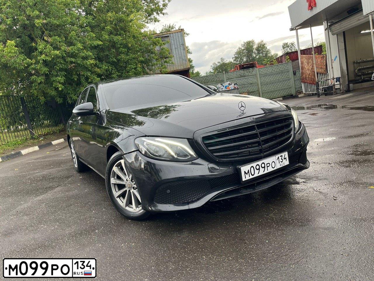 Фото автомобиля MERCEDES E-KLASSE, 2016 — госномер М799КС797. Цвет: ЧЕРНЫЙ