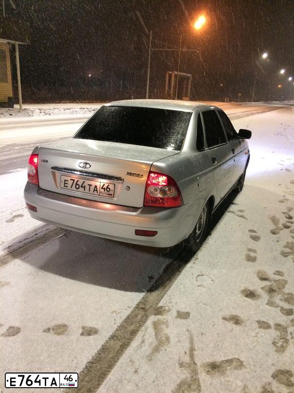 Фото автомобиля LADA 2170 PRIORA, 2007 — госномер Р659ЕР46. Цвет: СВЕТЛО-СЕРЕБРИСТЫЙ МЕТАЛЛ