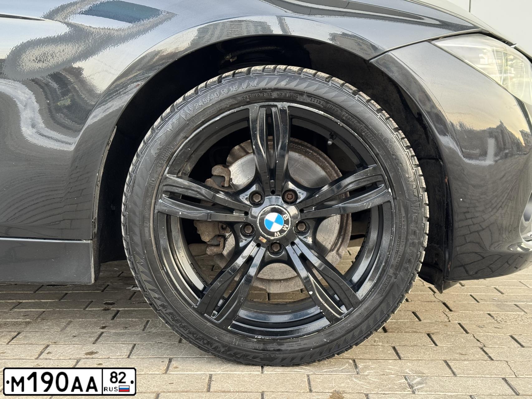 Фото автомобиля BMW 320I, 2016 — госномер Н645МВ21. Цвет: ЧЕРНЫЙ