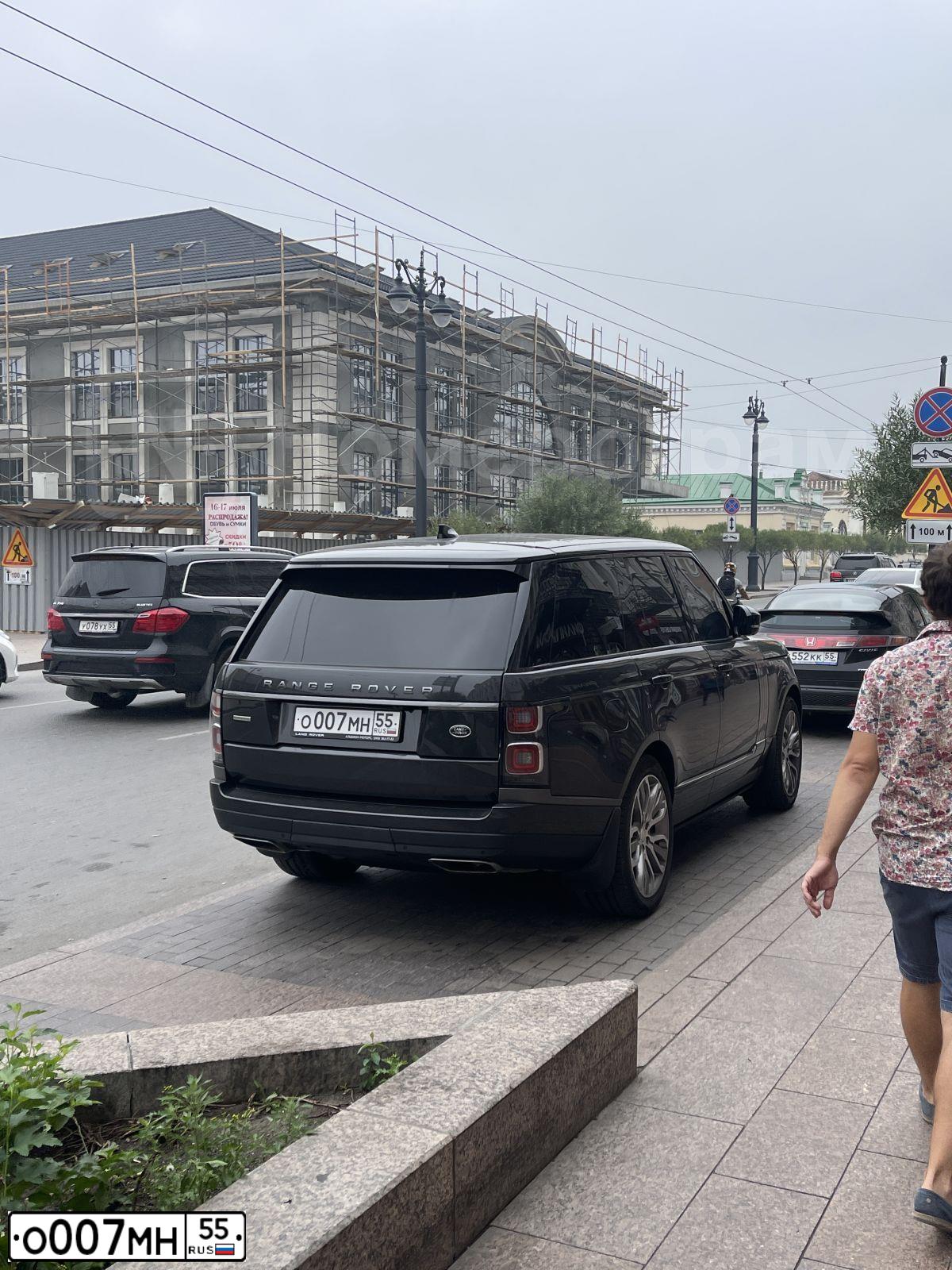 Фото автомобиля LEXUS LX, 2018 — госномер Р007КО55. Цвет: ЧЕРНЫЙ
