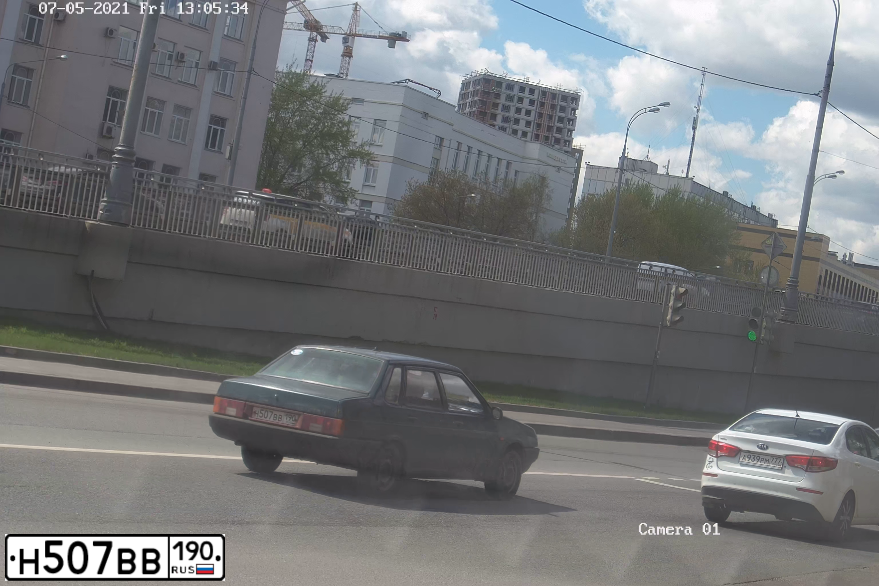 Фото автомобиля LADA 2109 SAMARA, 2002 — госномер Н507ВВ190. Цвет: ЗЕЛЕНЫЙ ТЕМНЫЙ