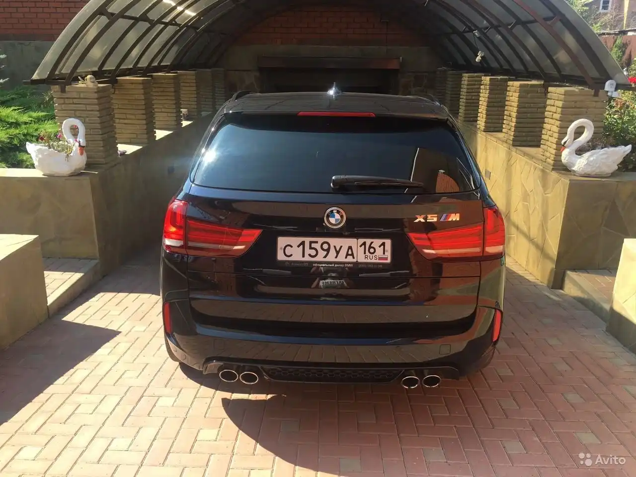 Фото автомобиля BMW X5M, 2015 — госномер У126ОТ799. Цвет: ЧЕРНЫЙ
