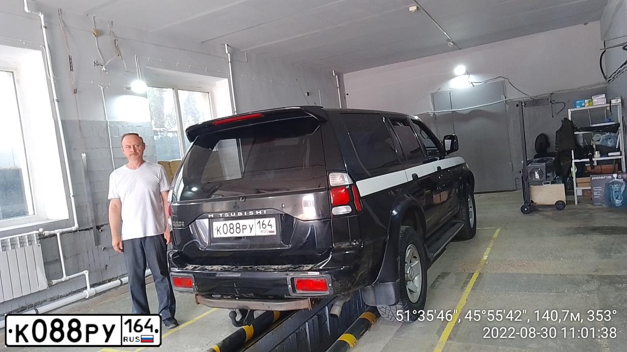 Фото автомобиля MITSUBISHI PAJERO SPORT, 1999 — госномер М550ММ64. Цвет: ЧЕРНЫЙ