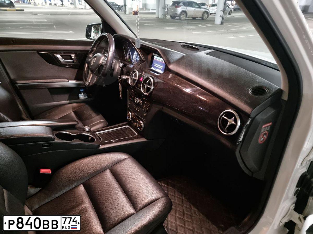 Фото автомобиля MERCEDES GLK-KLASSE, 2013 — госномер А888КН08. Цвет: Белый