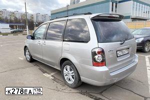 Фото автомобиля MAZDA MPV, 2004 — госномер Р256ТН62. Цвет: СЕРЕБРИСТЫЙ