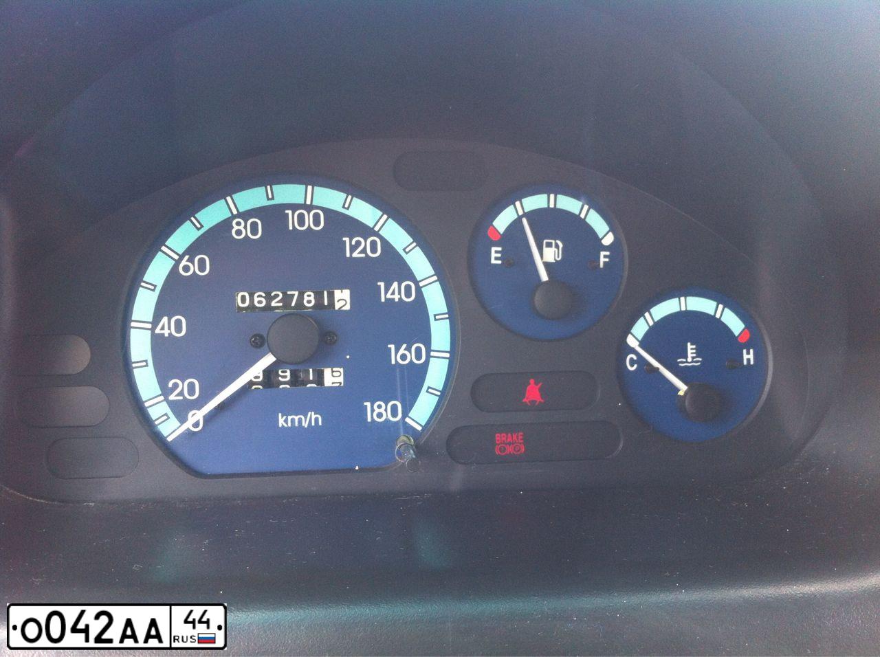 Фото автомобиля DAEWOO MATIZ, 2011 — госномер С994ЕР76. Цвет: Белый