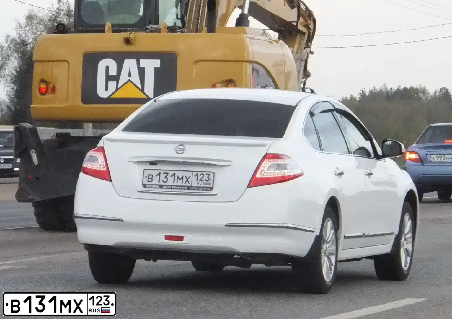 Фото автомобиля NISSAN TEANA, 2013 — госномер В131МХ123. Цвет: БЕЛЫЙ