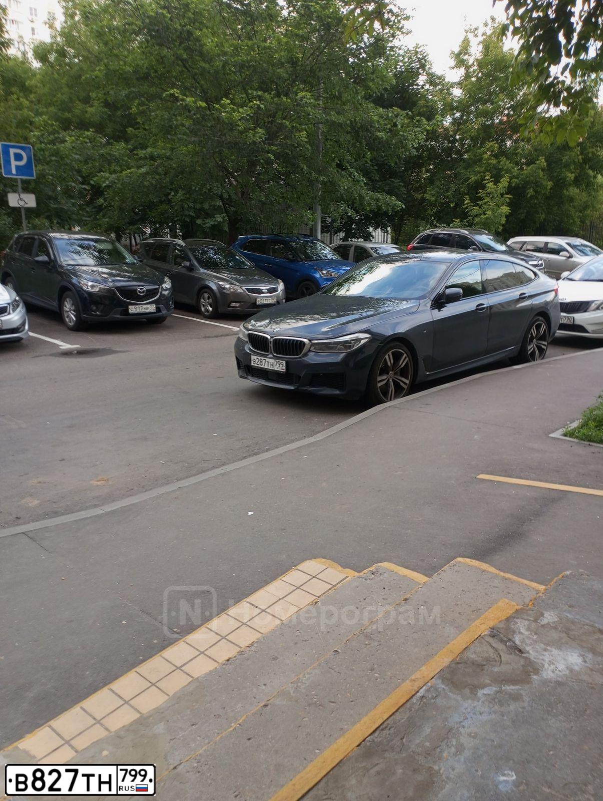 Фото автомобиля PEUGEOT 308, 2009 — госномер В625СР197. Цвет: СЕРЫЙ ТЕМНЫЙ