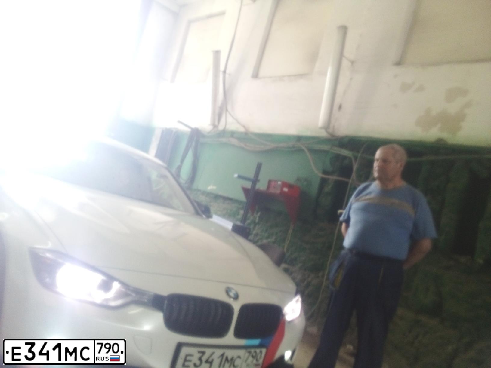 Фото автомобиля BMW SERIE 3, 2013 — госномер М407РК95. Цвет: БЕЛЫЙ МЕТАЛЛИК