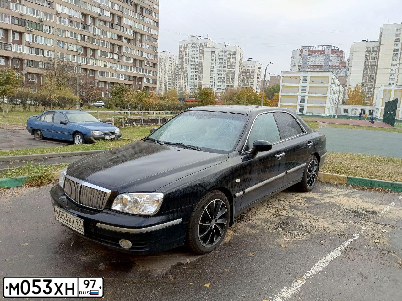 Фото автомобиля HYUNDAI XG-SERIE, 2004 — госномер М053ХН97. Цвет: ЧЕРНЫЙ