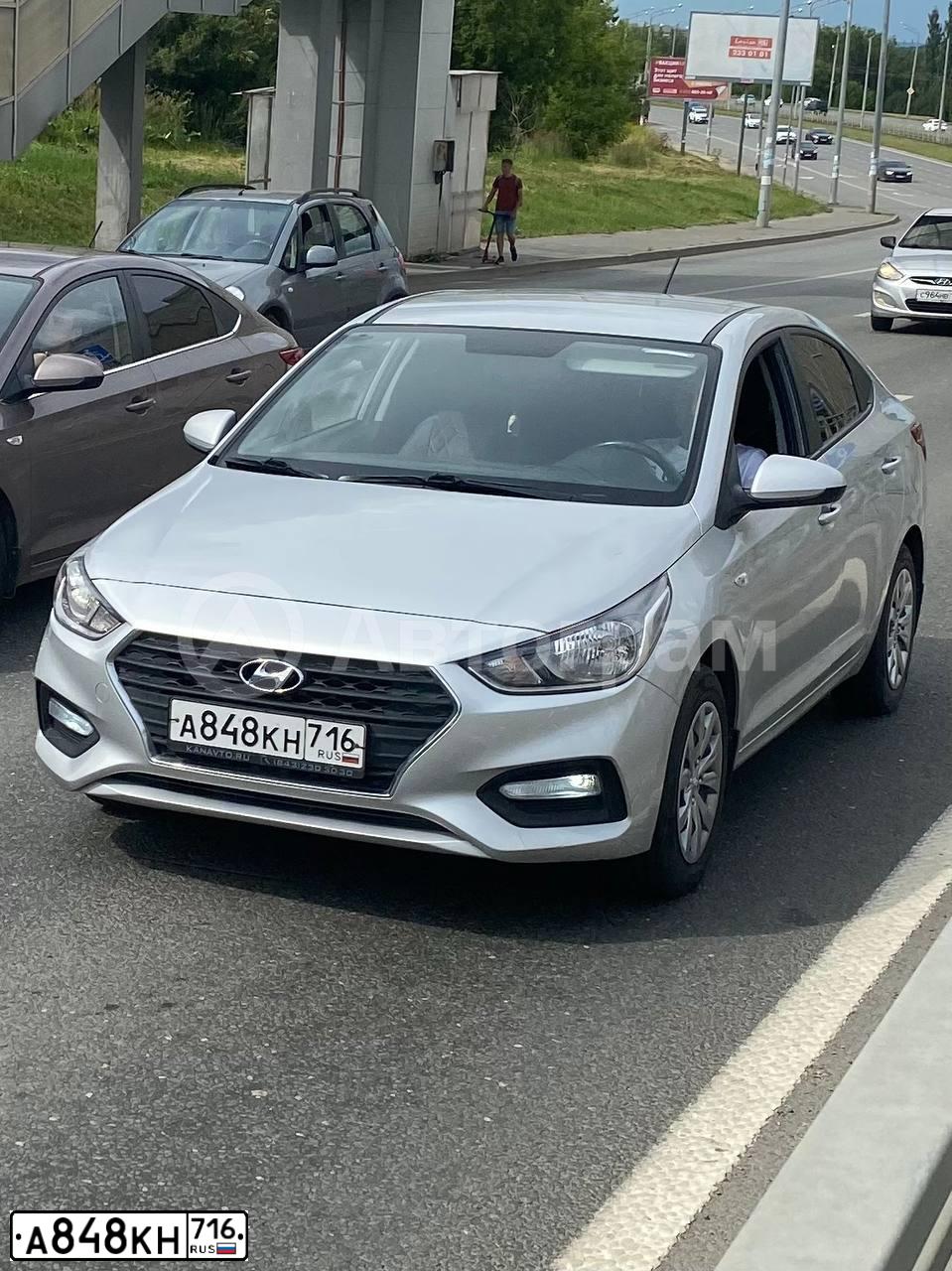 Фото автомобиля HYUNDAI SOLARIS, 2017 — госномер А848КН716. Цвет: Серебристый
