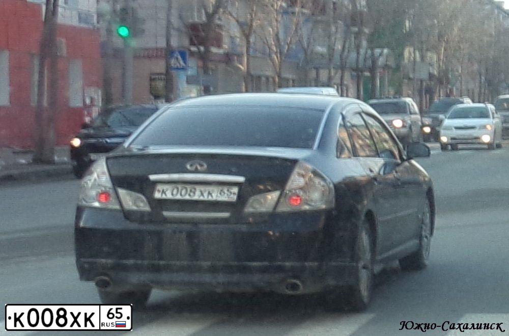 Фото автомобиля LEXUS LX, 2013 — госномер А009УС125. Цвет: БЕЛЫЙ
