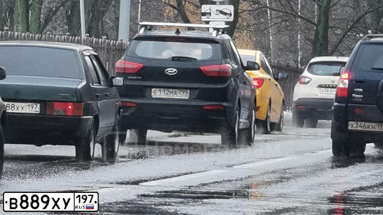 Фото автомобиля MERCEDES M-KLASSE, 2008 — госномер У511ММ152. Цвет: СЕРО-БЕЖЕВЫЙ