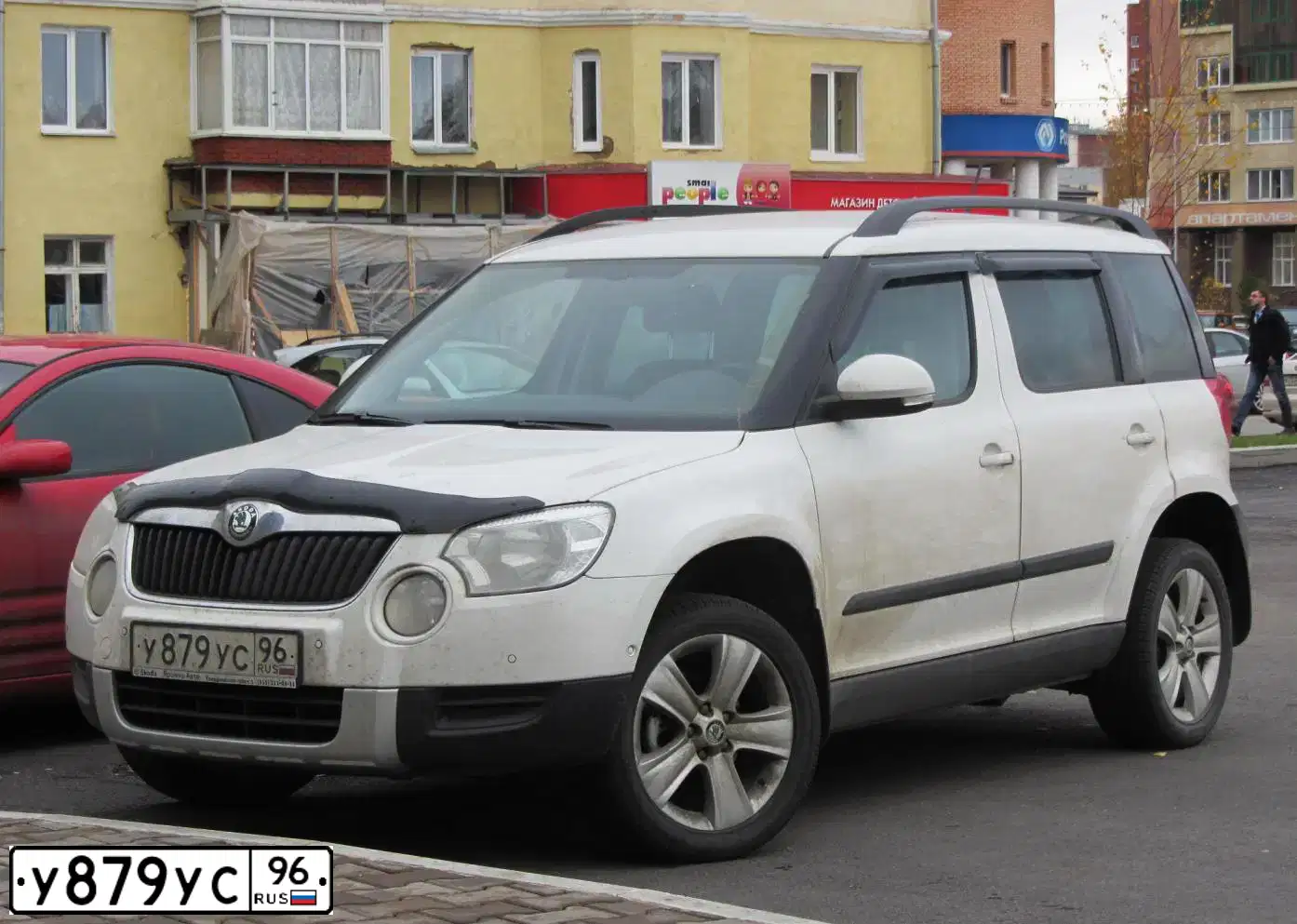 Фото автомобиля SKODA YETI, 2012 — госномер У879УС96. Цвет: БЕЛЫЙ