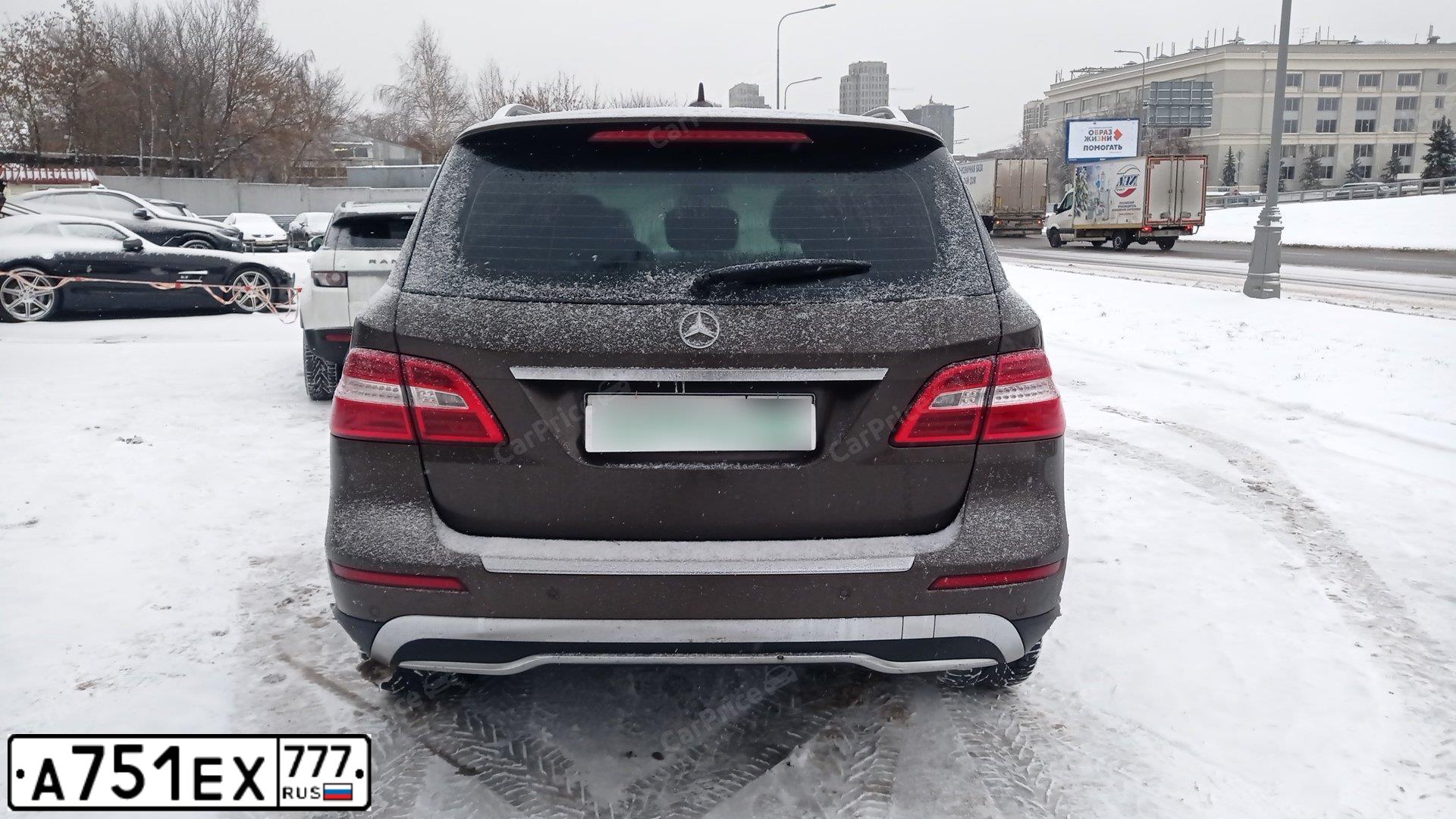 Фото автомобиля MERCEDES M-KLASSE, 2014 — госномер К432РМ702. Цвет: Коричневый