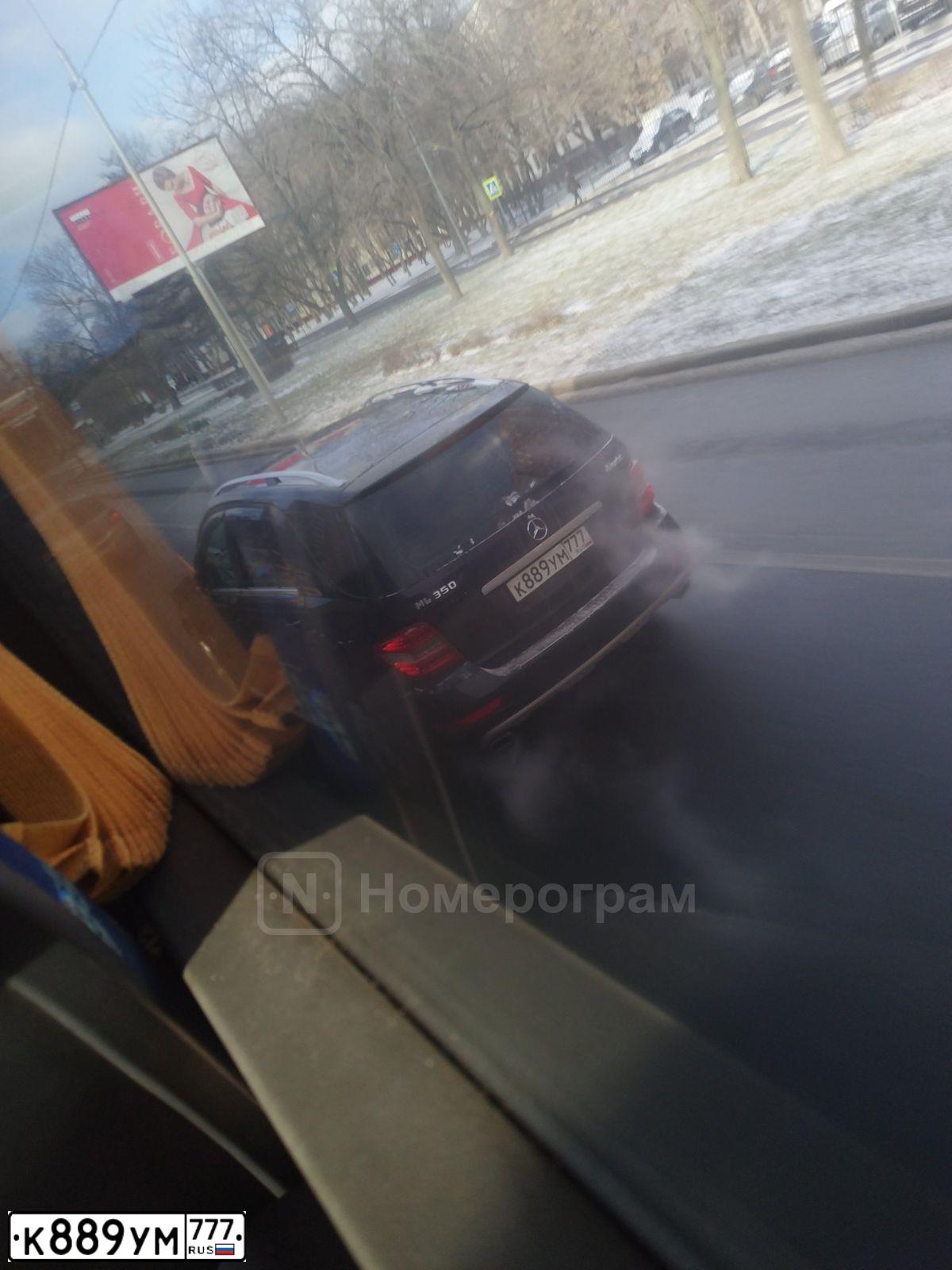 Фото автомобиля VOLVO S80, 2007 — госномер К889УМ777. Цвет: ЧЕРНЫЙ
