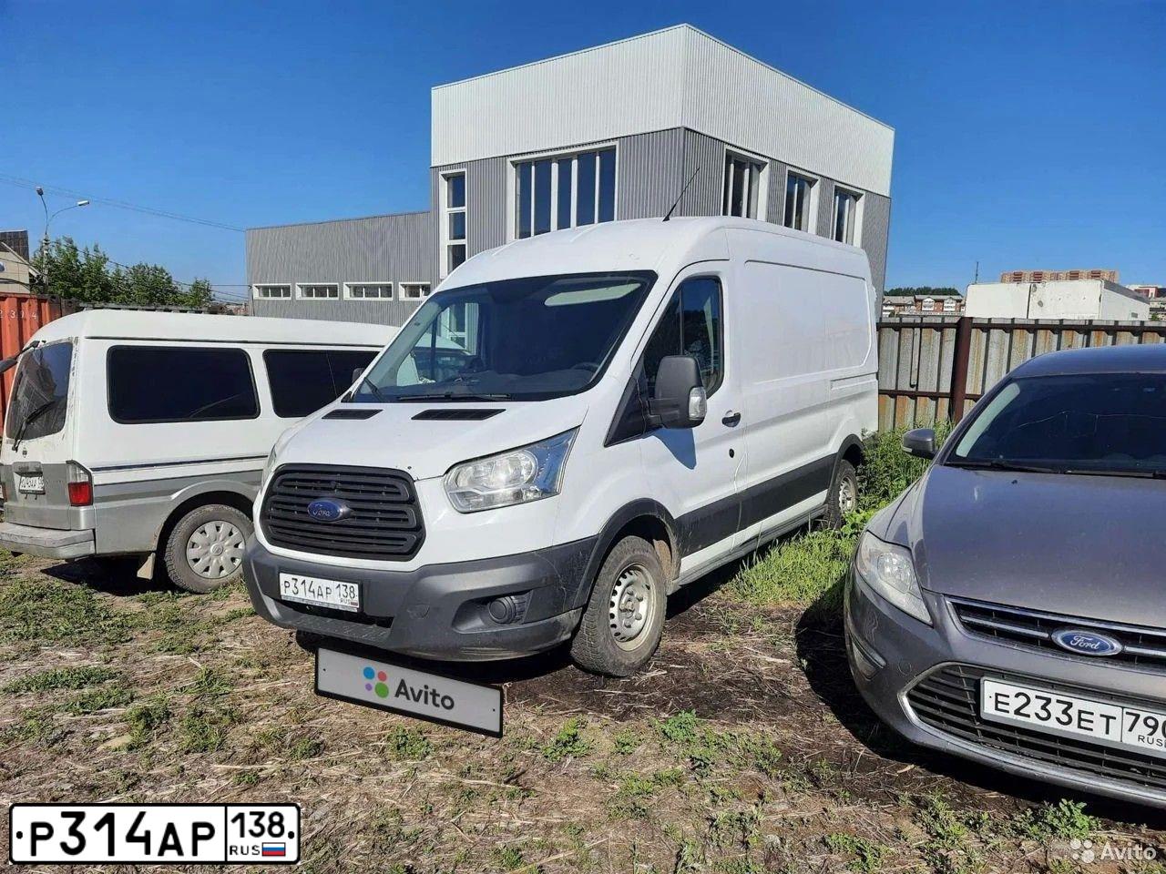 Фото автомобиля FORD TRANSIT VAN, 2014 — госномер К437ВЕ550. Цвет: Белый