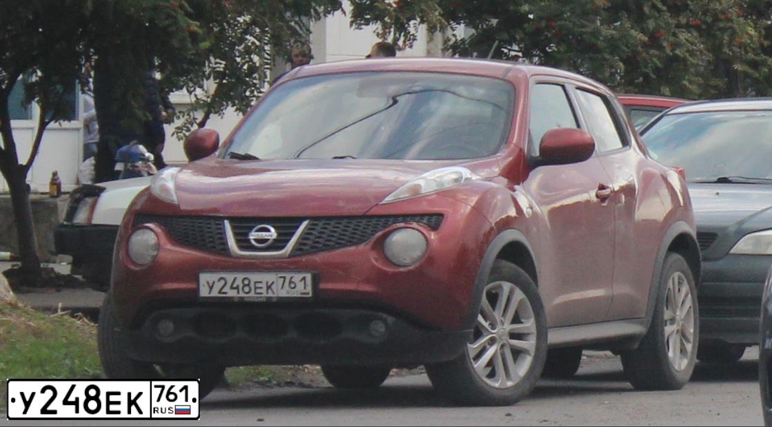 Фото автомобиля NISSAN JUKE, 2012 — госномер У248ЕК761. Цвет: Красный