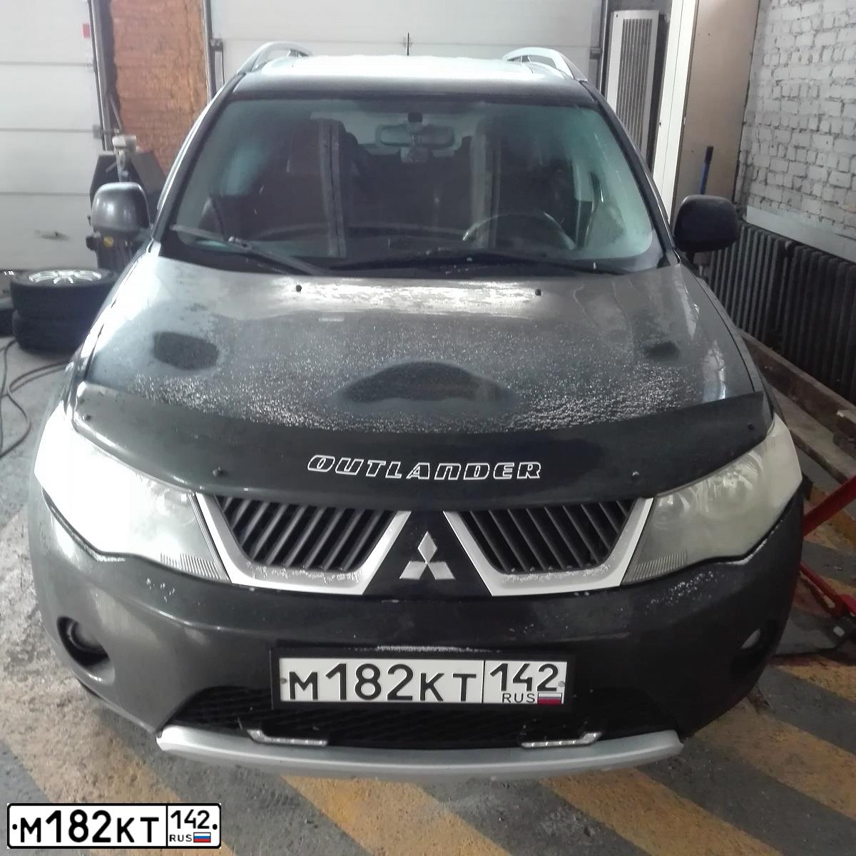 Фото автомобиля MITSUBISHI OUTLANDER, 2007 — госномер М006РО71. Цвет: ЧЕРНЫЙ