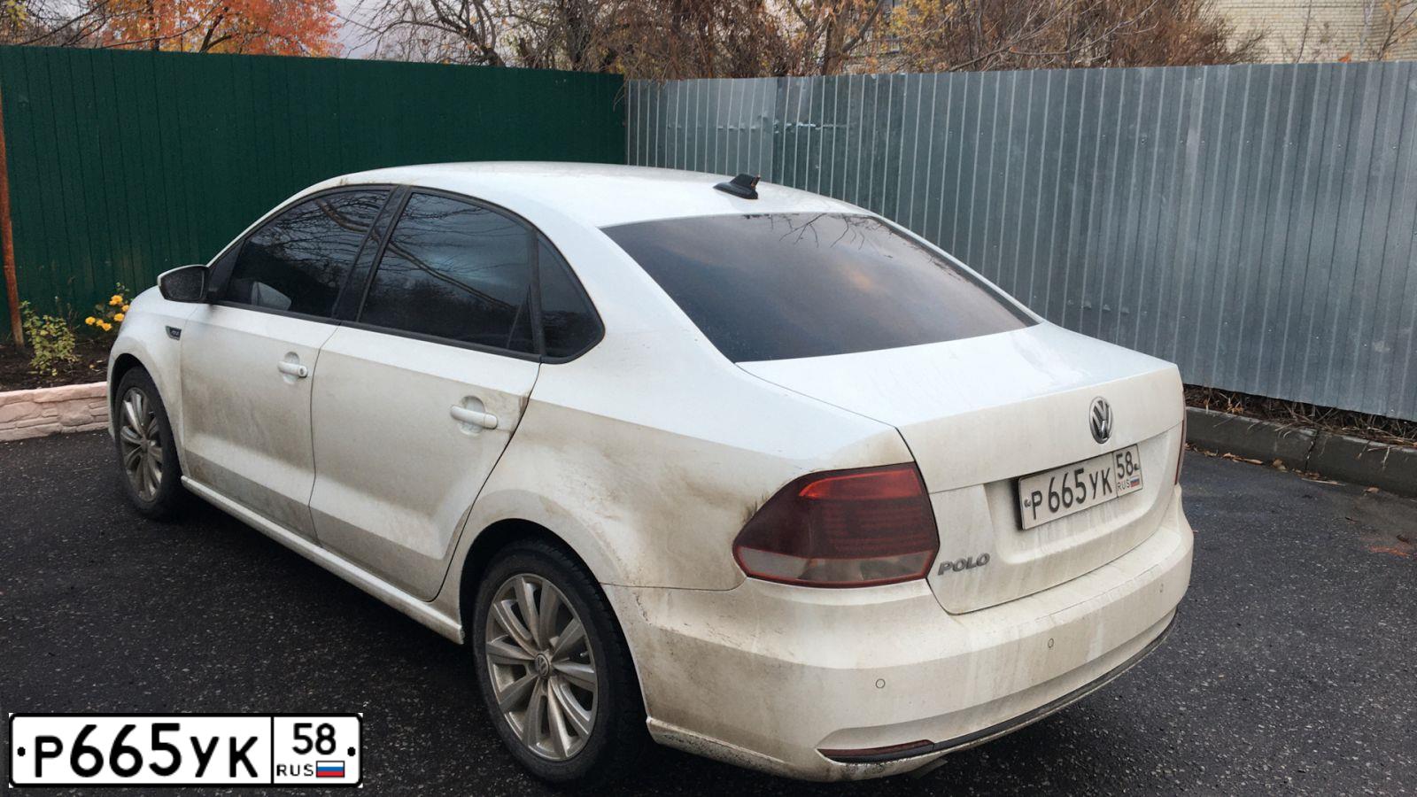 Фото автомобиля VOLKSWAGEN POLO, 2018 — госномер В030УВ64. Цвет: Белый
