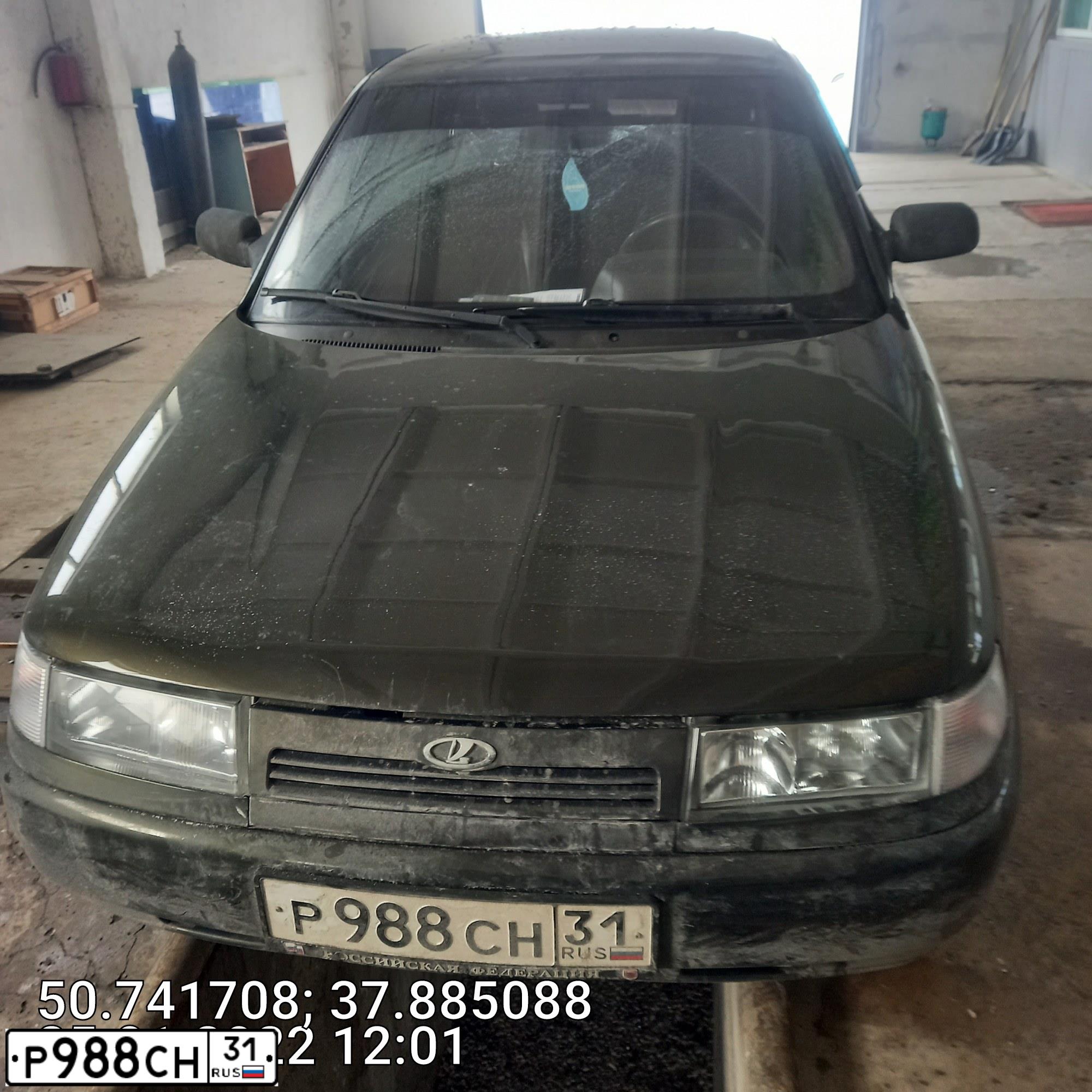 Фото автомобиля LADA 2110, 2005 — госномер Р988СН31. Цвет: Темно-зеленый