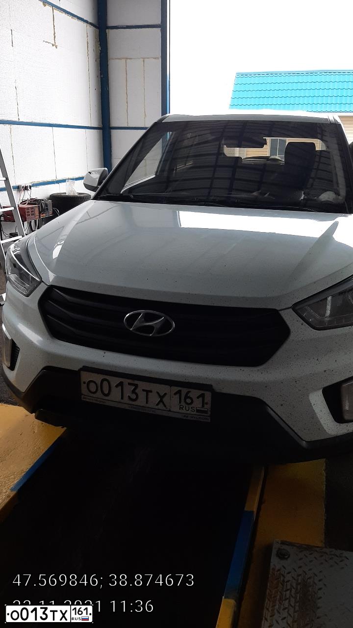 Фото автомобиля HYUNDAI CRETA, 2018 — госномер К688ЕВ181. Цвет: Белый
