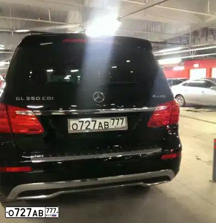 Фото автомобиля MERCEDES GL-KLASSE, 2013 — госномер О727АВ777. Цвет: ЧЕРНЫЙ