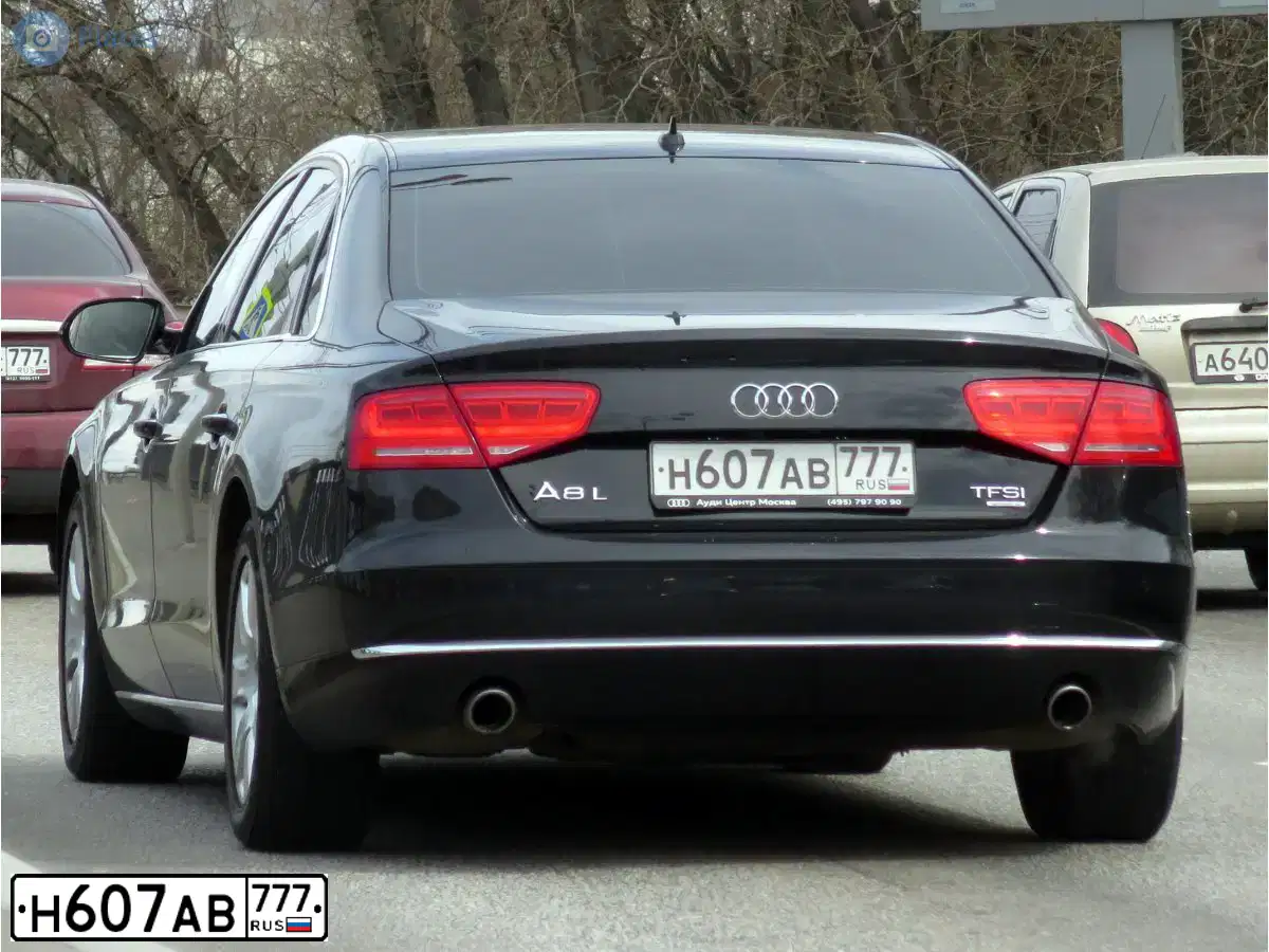 Фото автомобиля AUDI A8, 2013 — госномер М888ВТ181. Цвет: ЧЕРНЫЙ