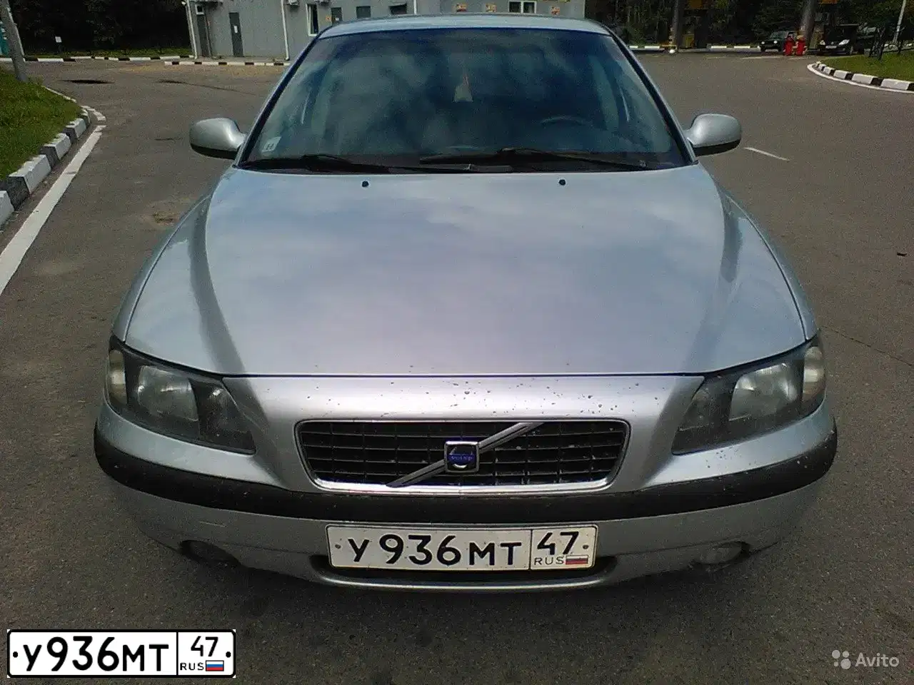 Фото автомобиля VOLVO S60, 2001 — госномер У936МТ47. Цвет: СЕРЫЙ СВЕТЛЫЙ