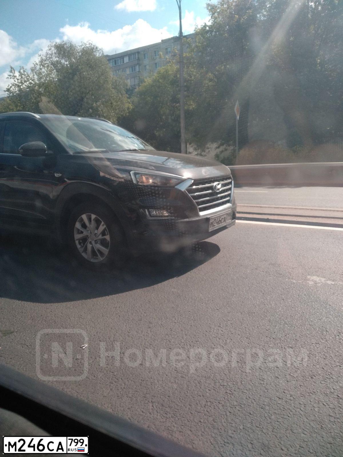 Фото автомобиля HYUNDAI TUCSON, 2019 — госномер М246СА799. Цвет: ЧЕРНЫЙ