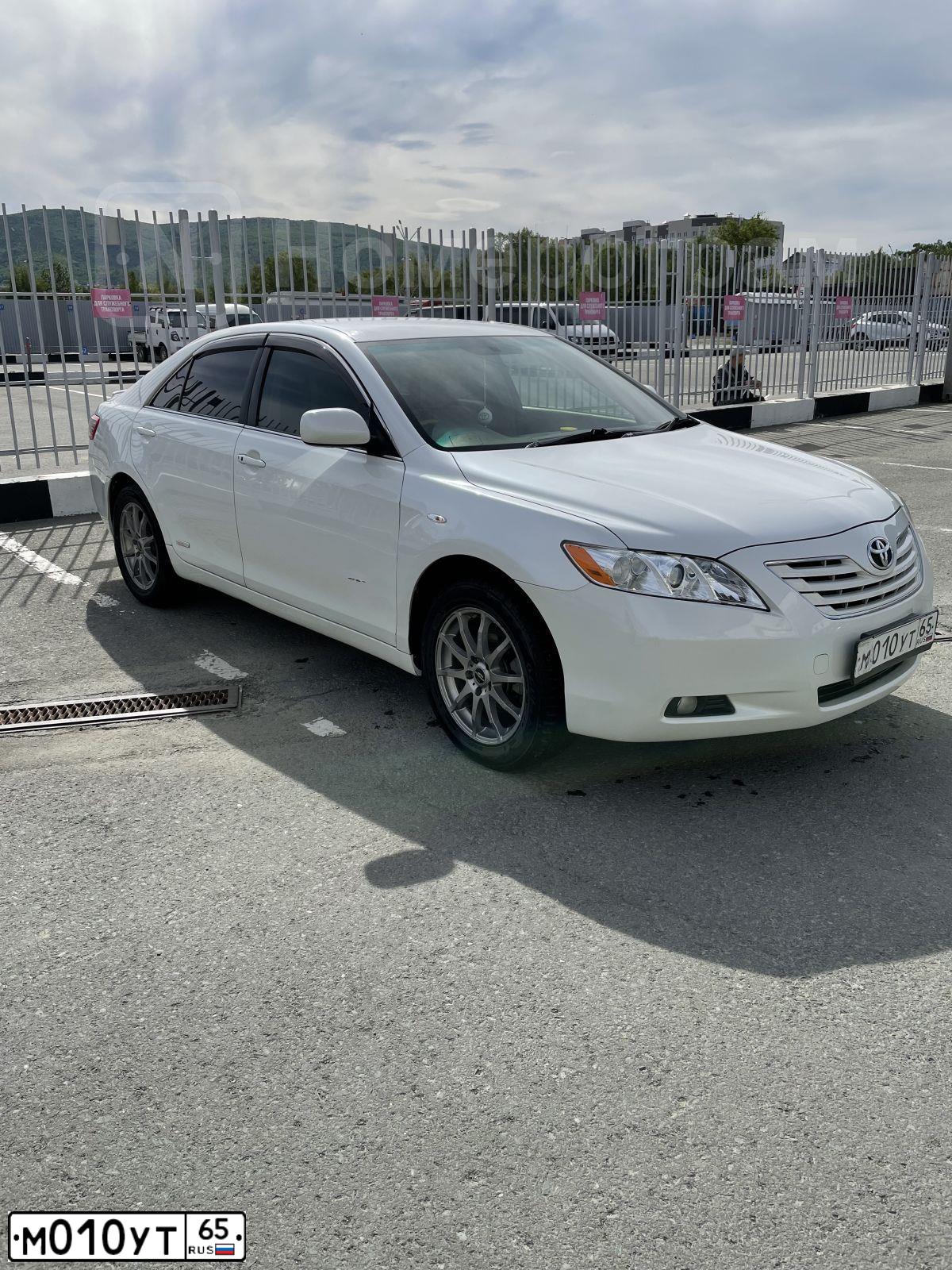 Фото автомобиля TOYOTA CAMRY, 2006 — госномер Н298РС65