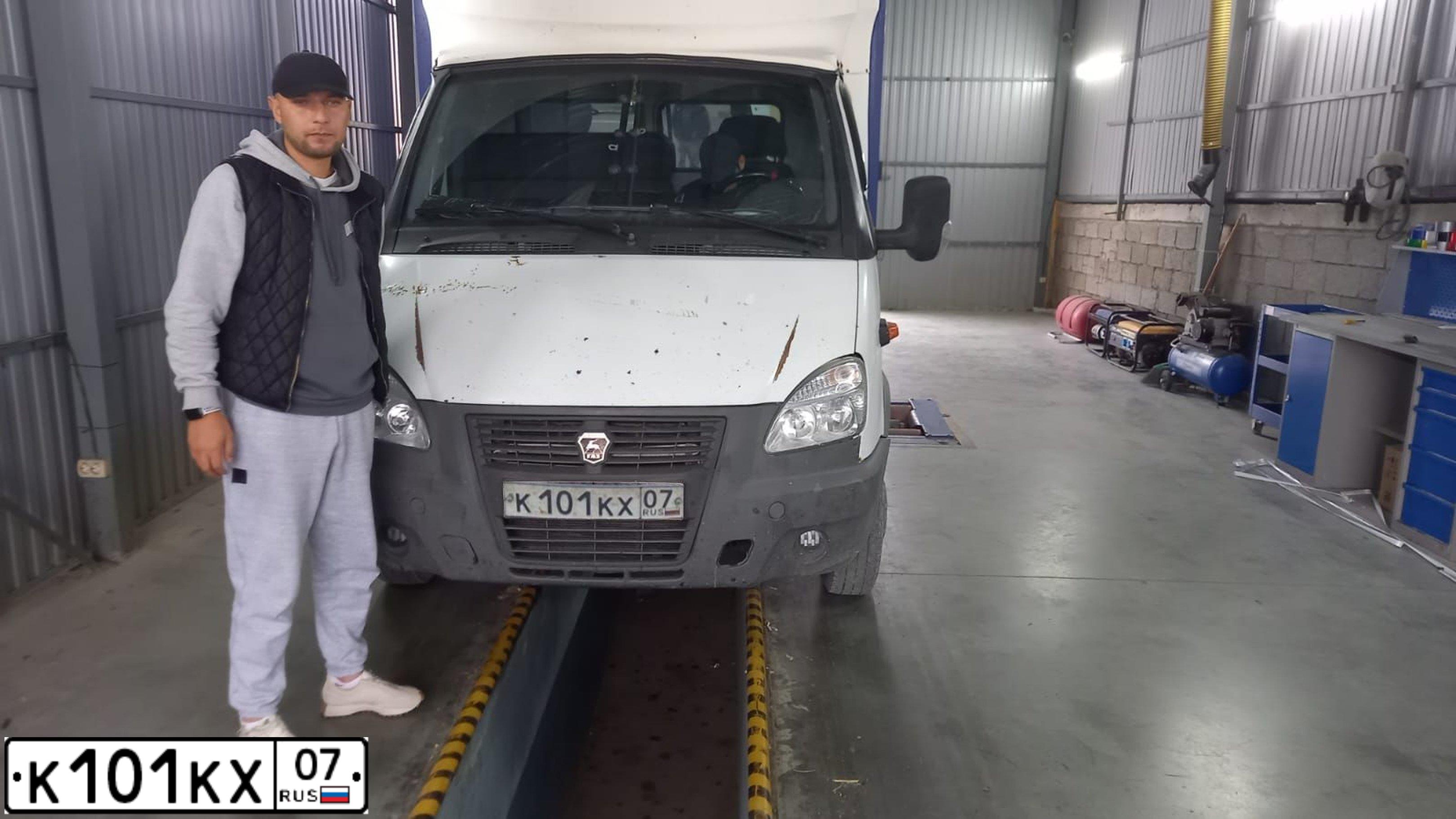 Фото автомобиля GAZ 3302 GAZEL, 2012 — госномер К101КХ07. Цвет: Белый