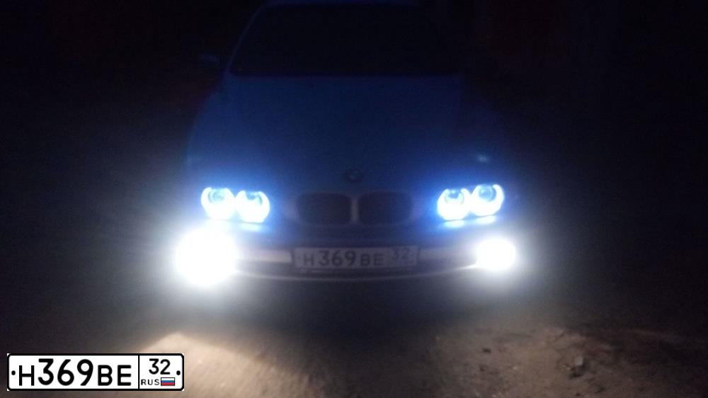 Фото автомобиля BMW W SERIE 5, 1997 — госномер Н369ВЕ32. Цвет: СВЕТЛО-СЕРЫЙ