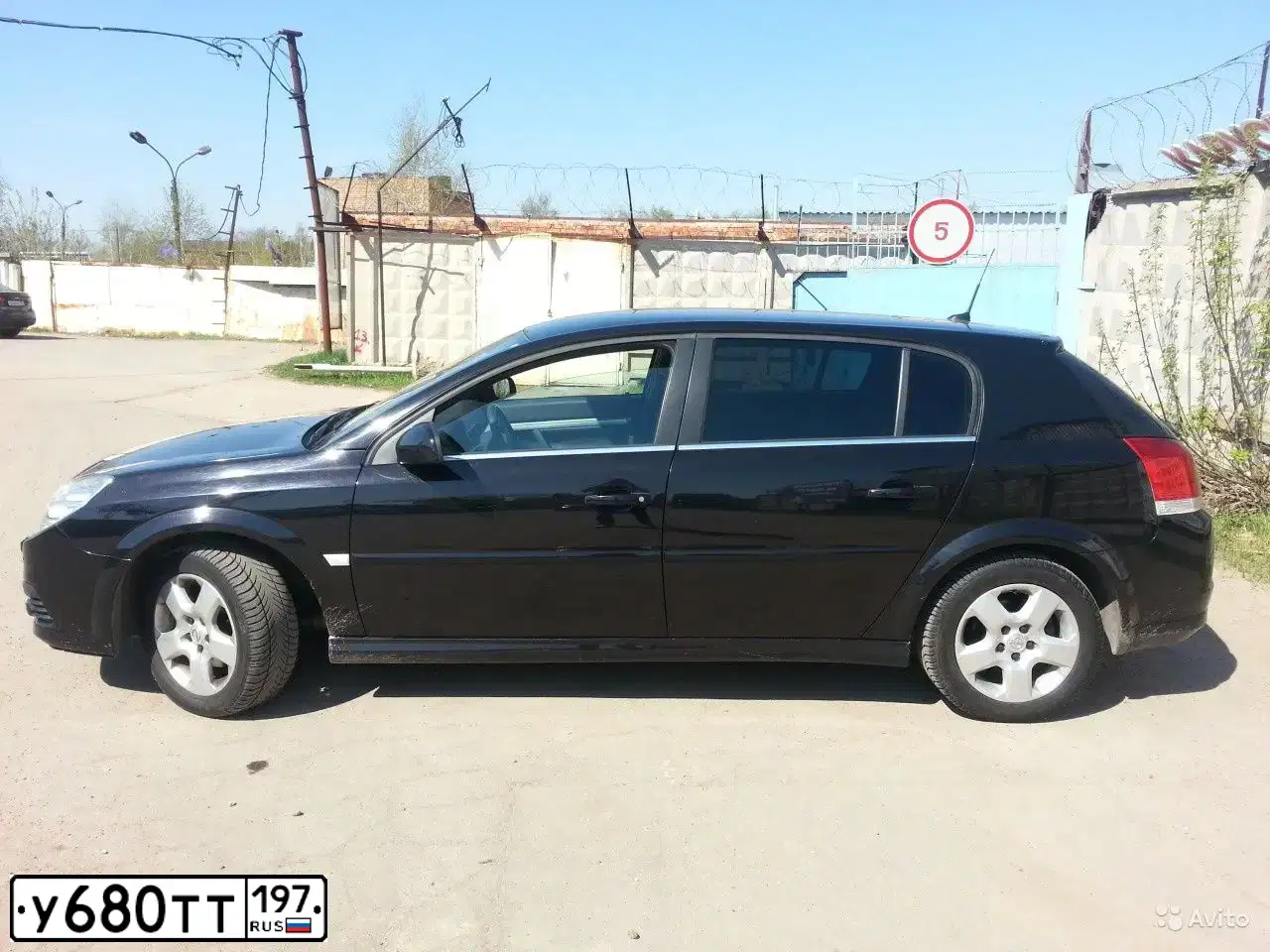 Фото автомобиля OPEL SIGNUM, 2007 — госномер В759АО37. Цвет: ЧЕРНЫЙ